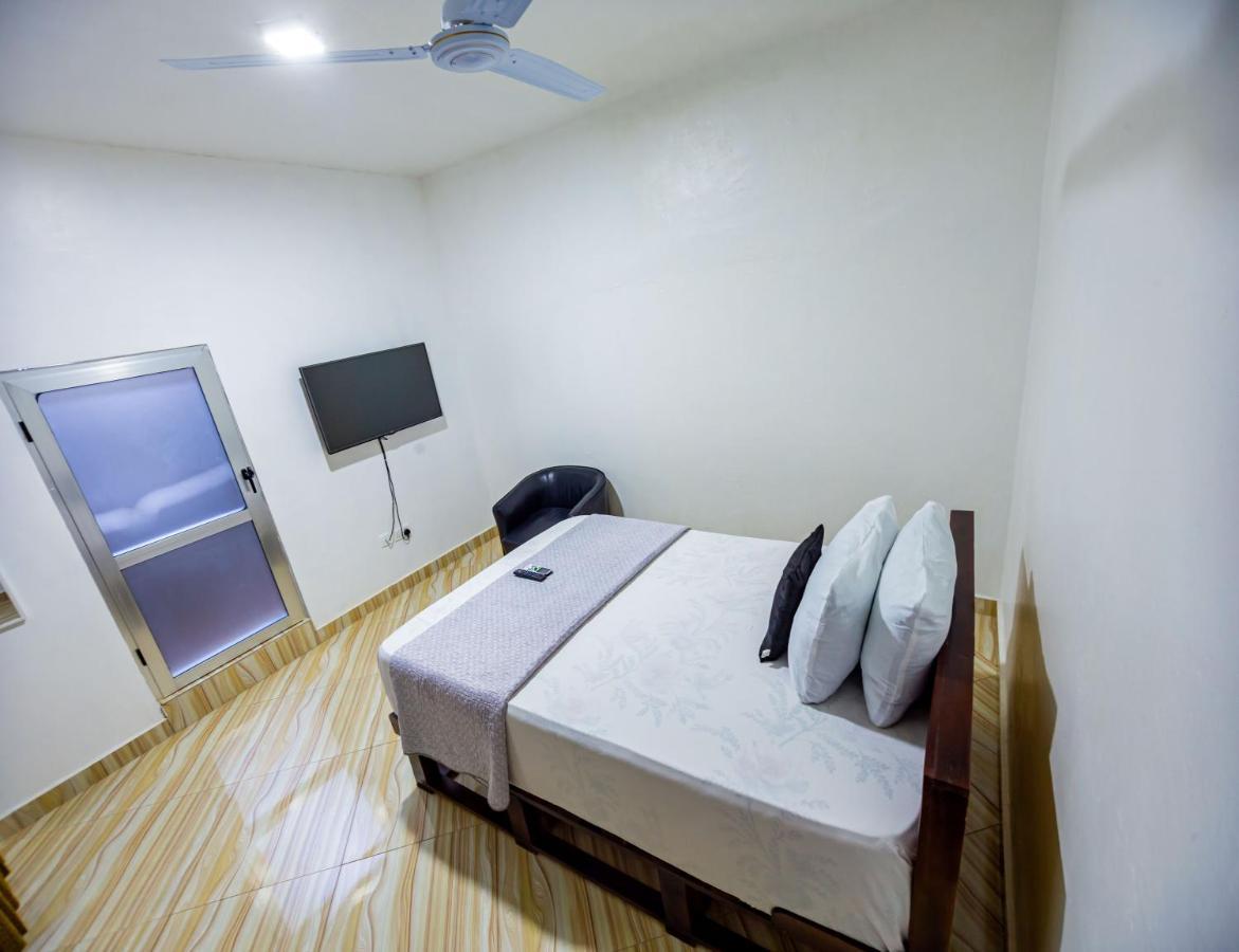 Nap Apartment Hotel Dansoman Buitenkant foto