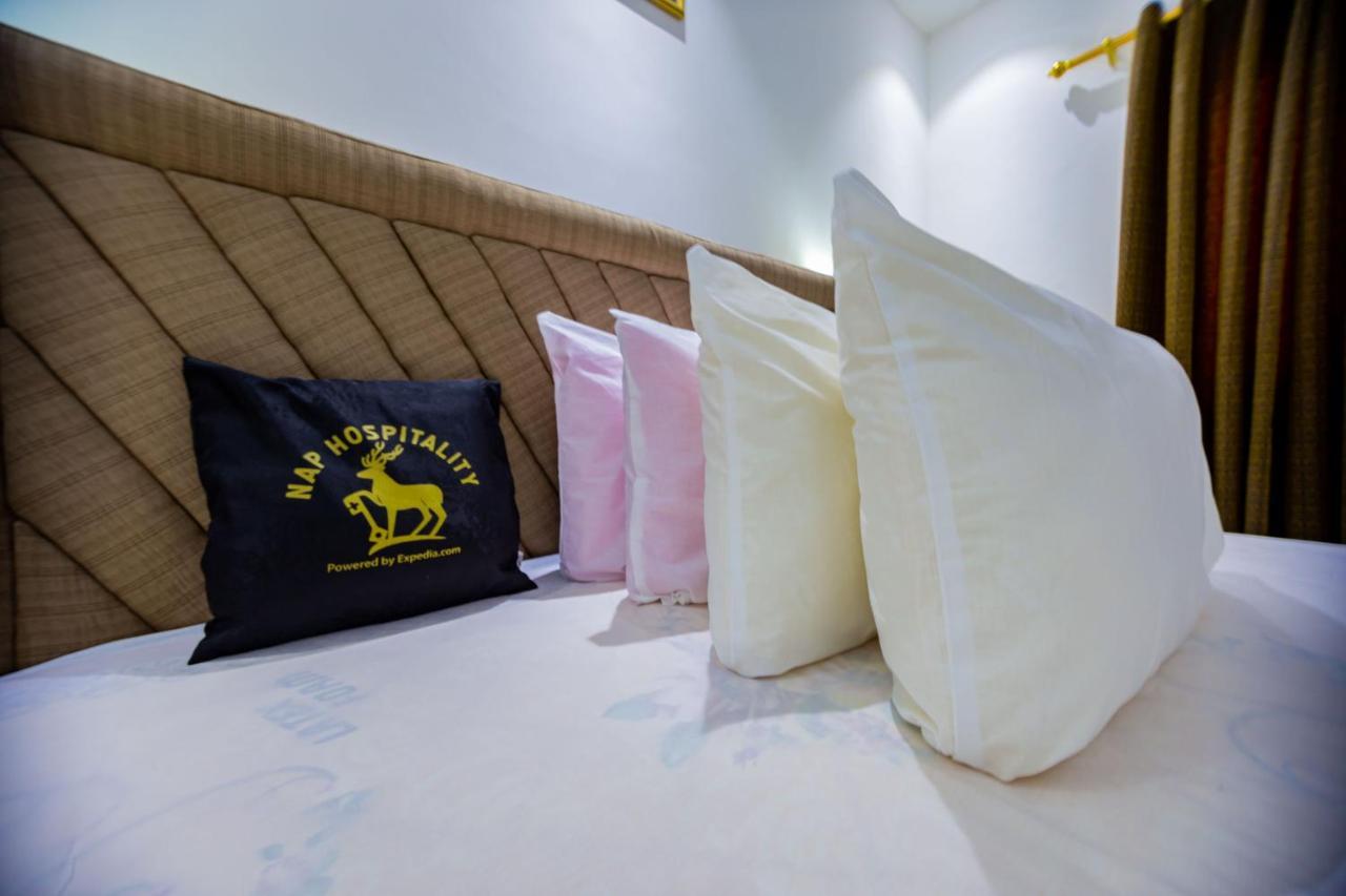 Nap Apartment Hotel Dansoman Buitenkant foto