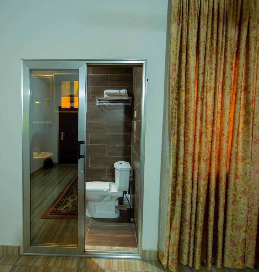 Nap Apartment Hotel Dansoman Buitenkant foto