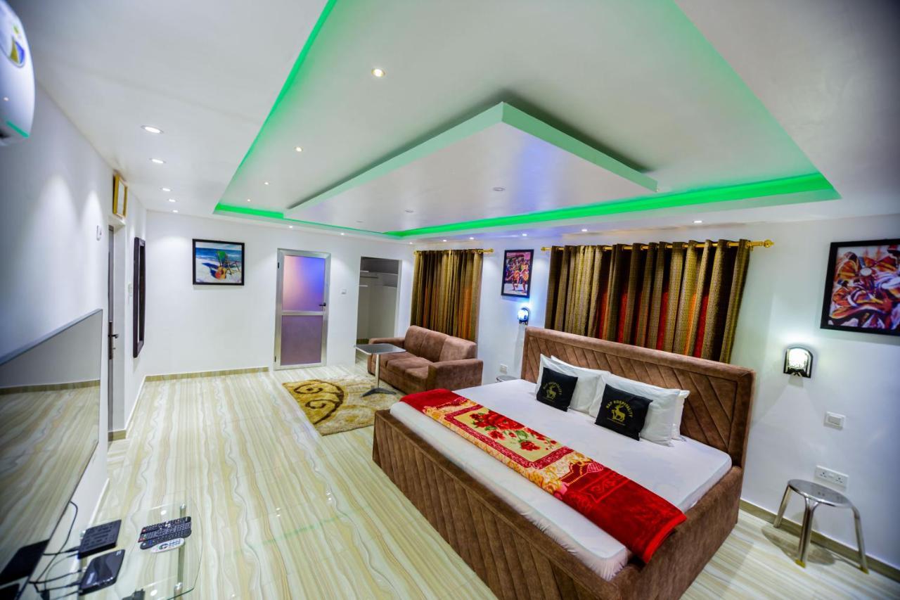 Nap Apartment Hotel Dansoman Buitenkant foto