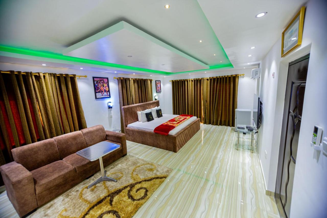 Nap Apartment Hotel Dansoman Buitenkant foto